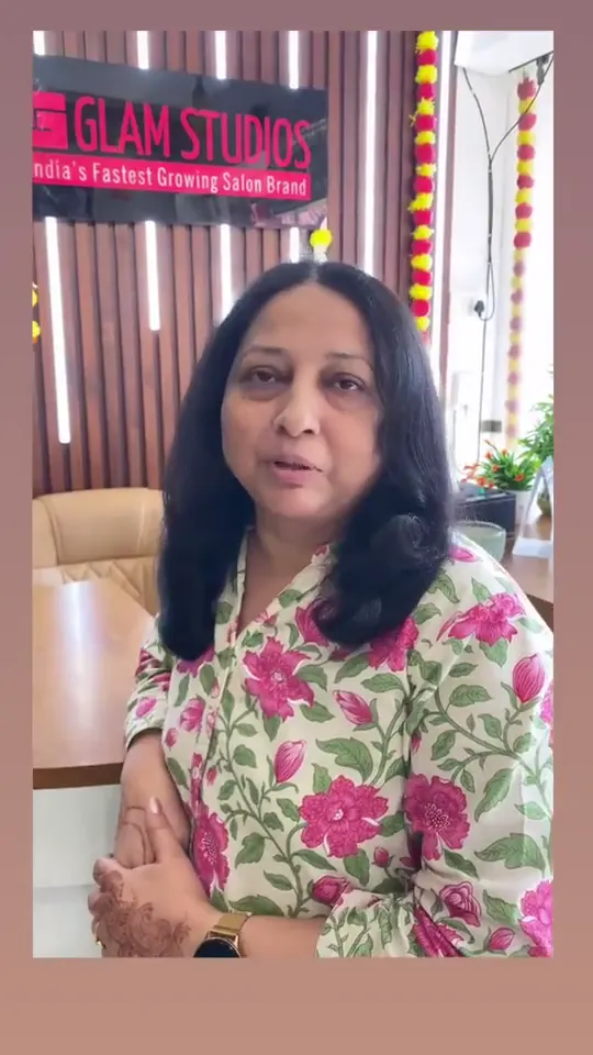 Video review from a client after hair colour, a facial and a pedicure