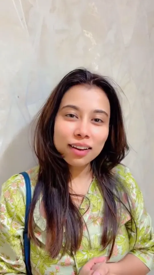 Video review from a client after a facial and nails